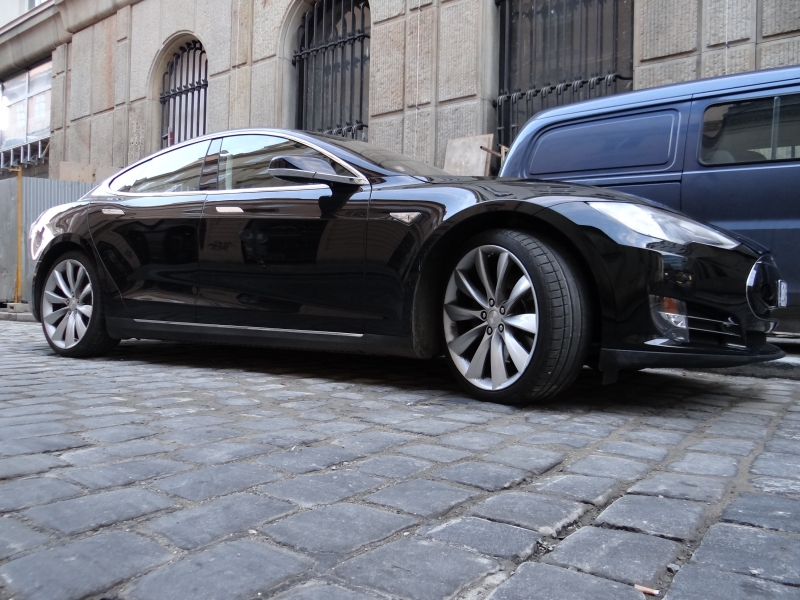 Tesla Model S