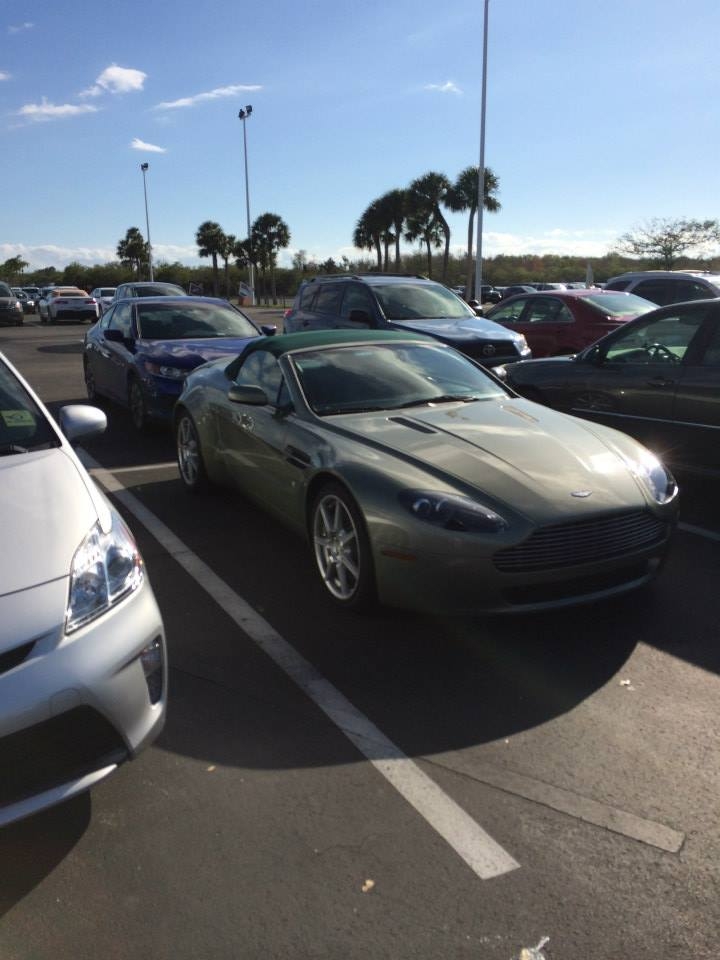 Aston Martin V8 Vantage Volante