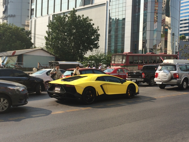 Lamborghini Aventador LP700-4