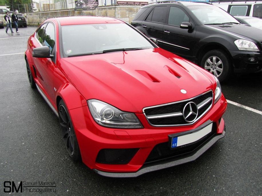 MB C63 AMG BS