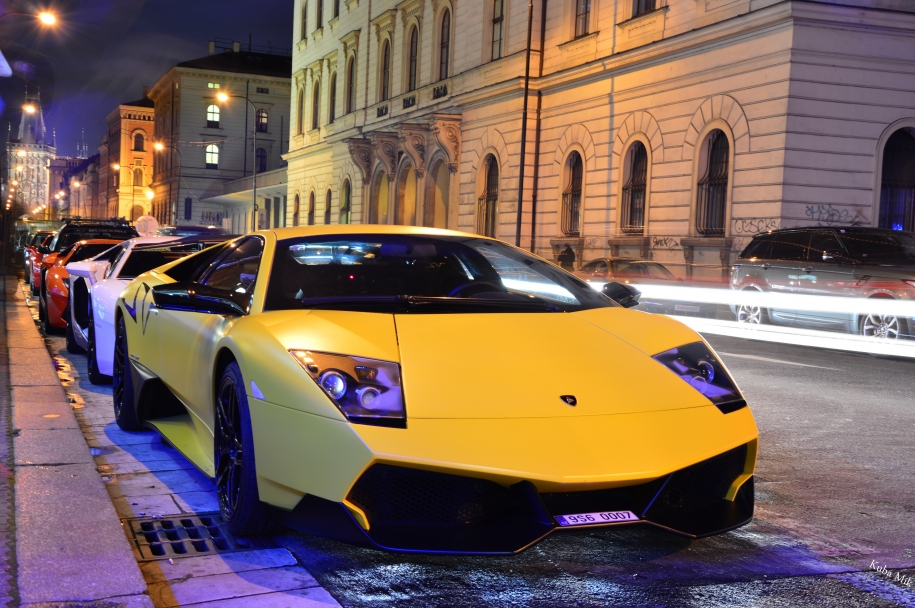 Lamborghini Murciélago LP670-4 SV