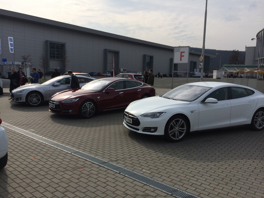 Tesla Model S + 2x Model S P85
