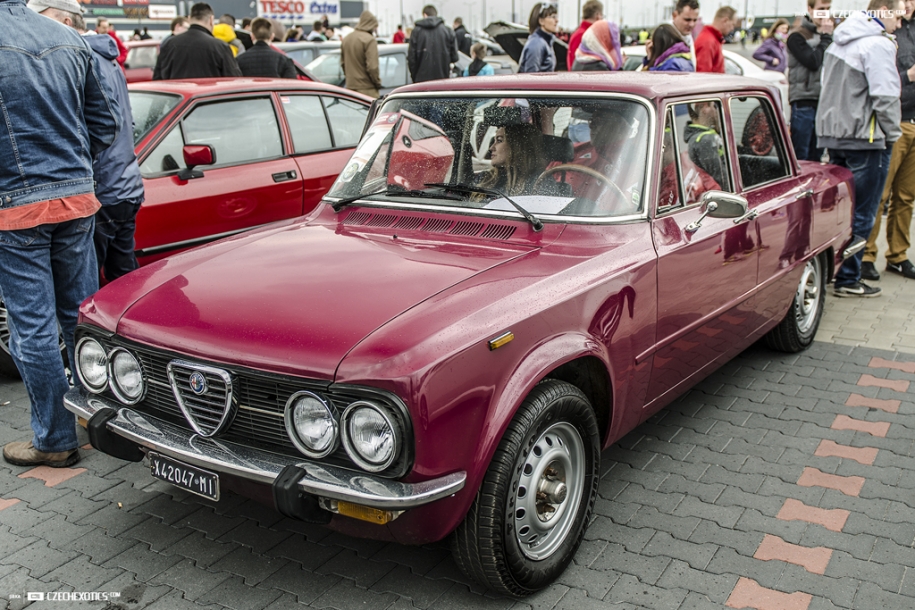 Alfa Romeo Rekord 151